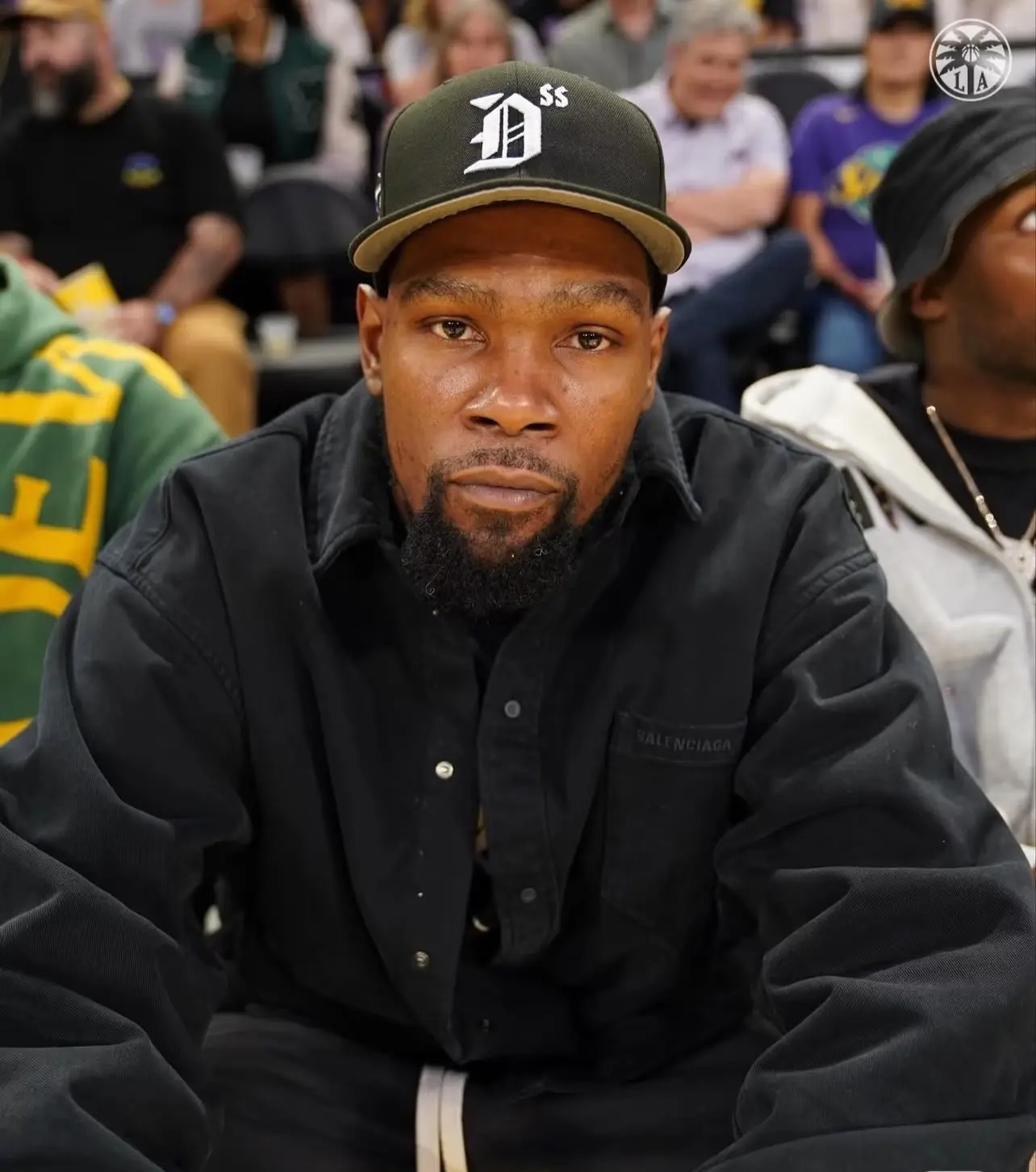 了在组织方, 赛季 了在组织方, 赛季