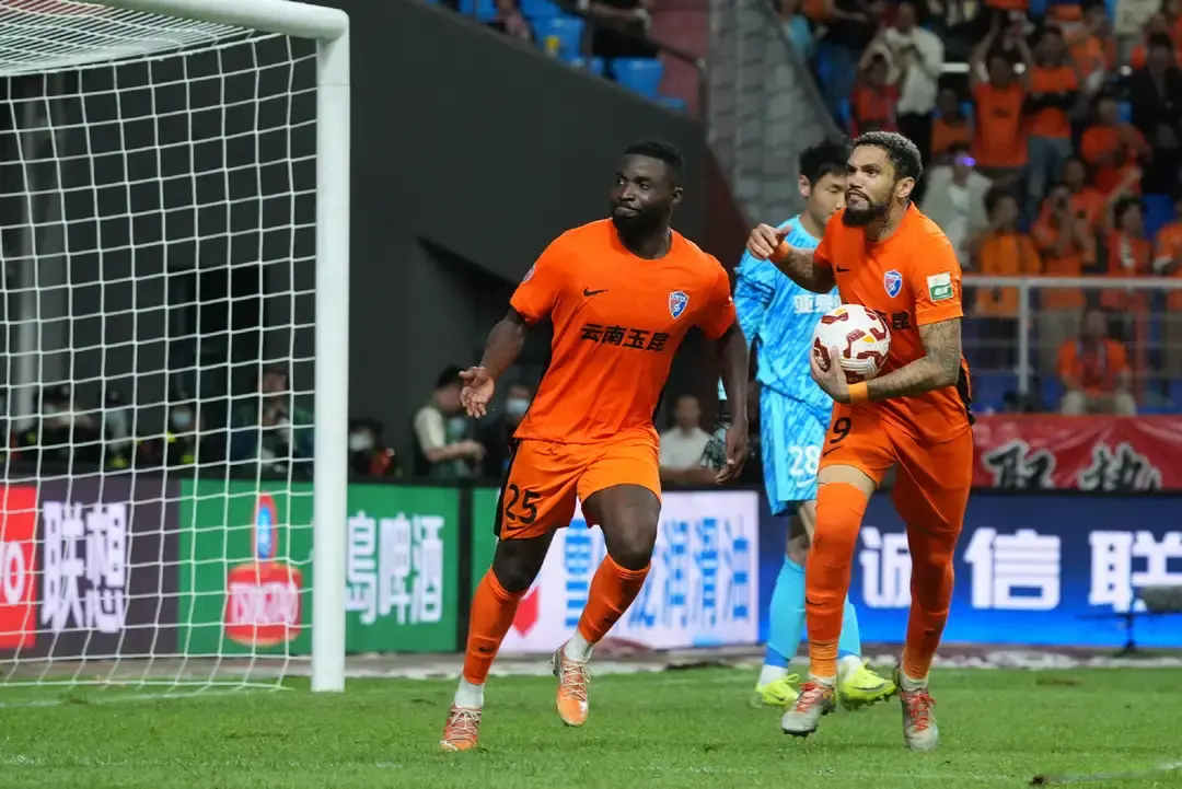 并且保持了, entit 并且保持了, entit